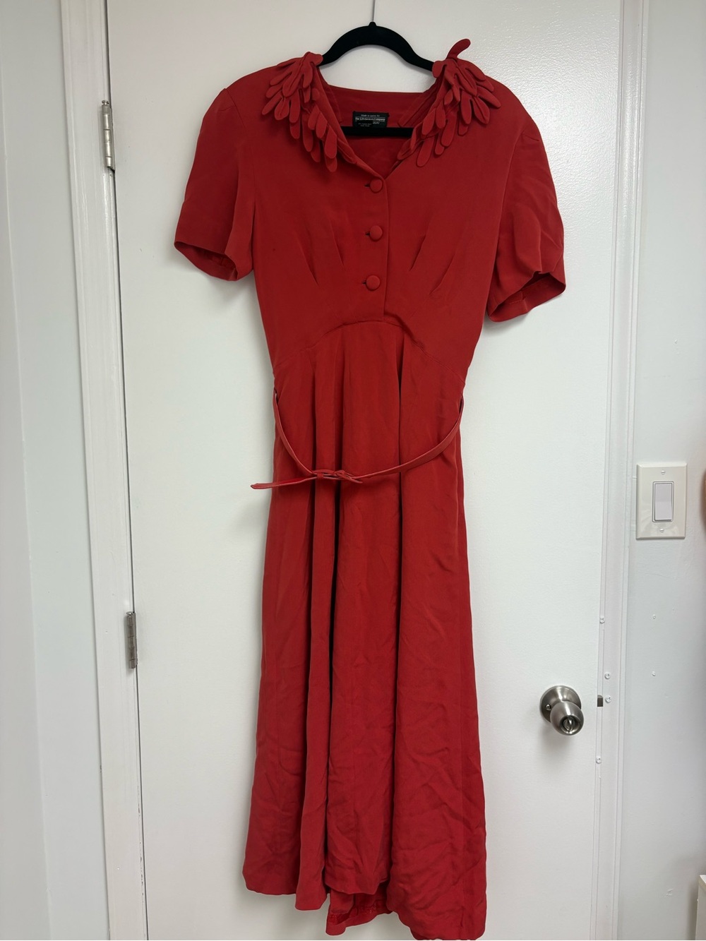 Vintage J. Peterman 100% Silk Red Dress with Belt and Fringe Collar Sz 10
